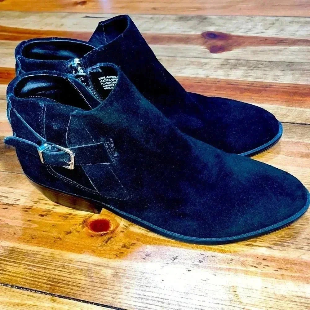 Steve Madden Satie black suede upper ankle boot